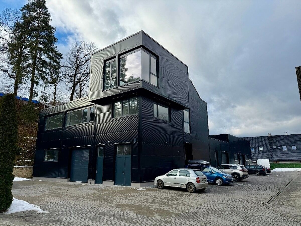 Pronájem kancelář - Rožnov pod Radhoštěm, 756 61