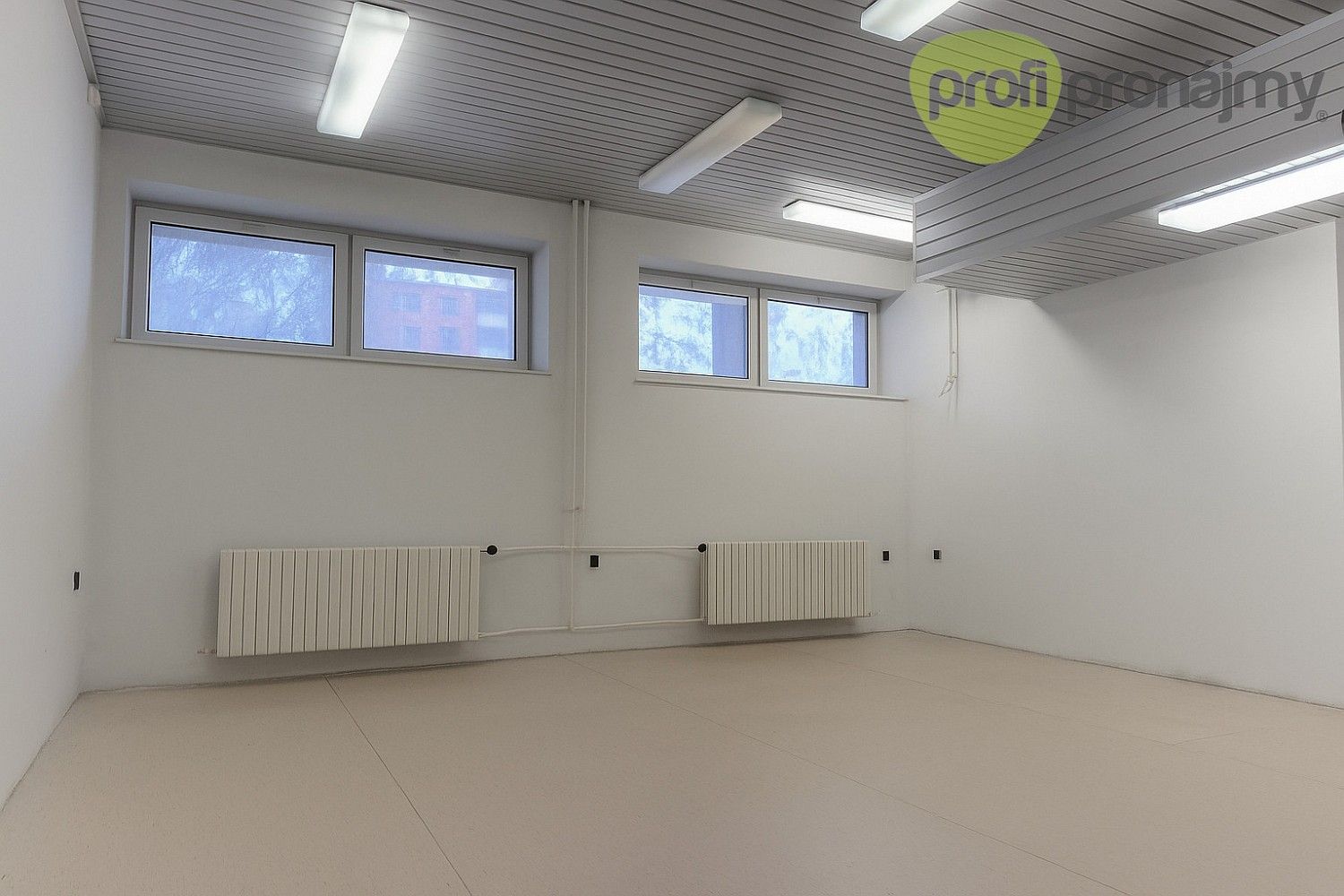 Obchodní prostory, 43 m²