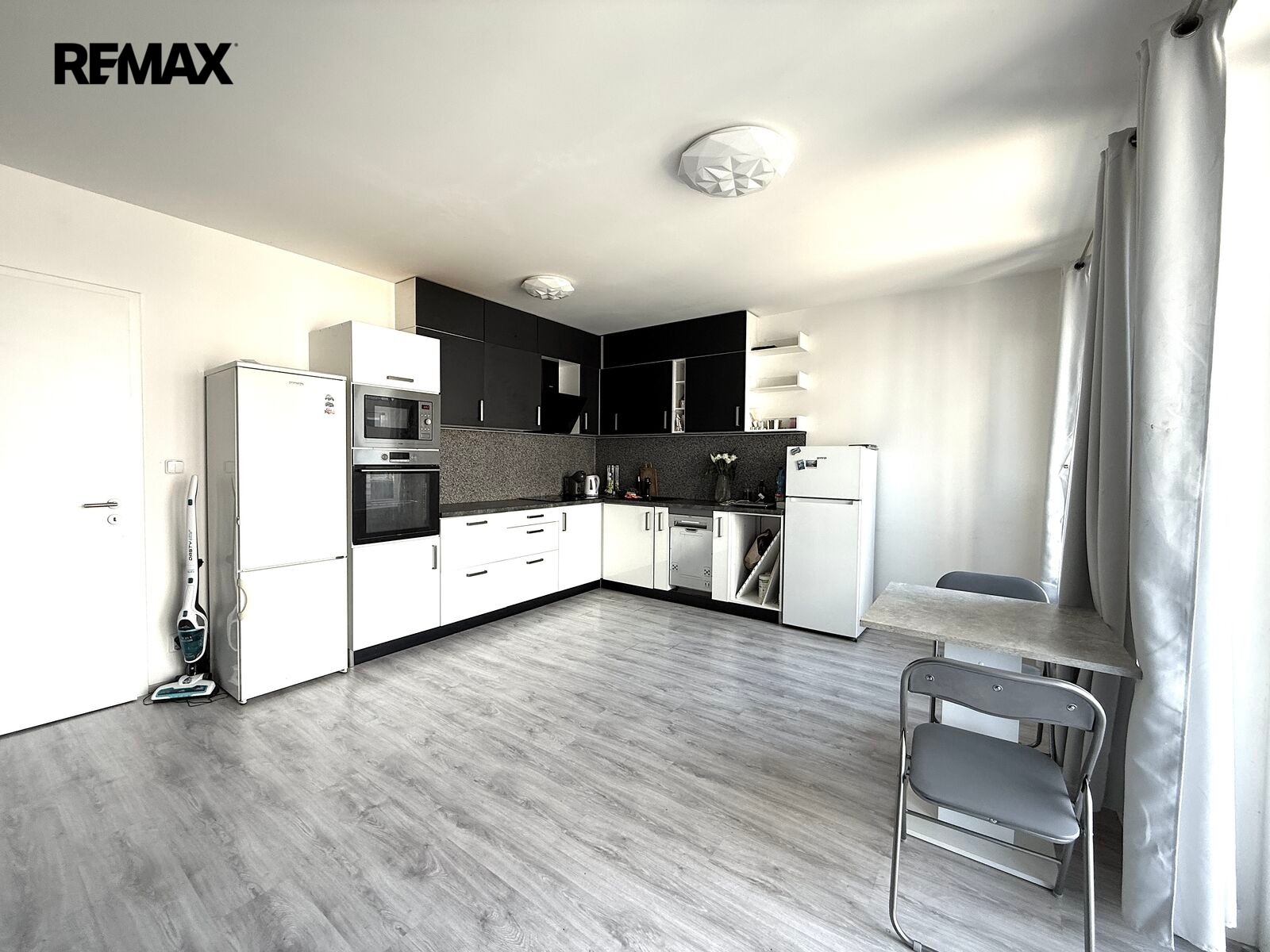 Prodej byt 2+kk - Huppnerova 1169, Praha Ruzyně, 54 m² - 5