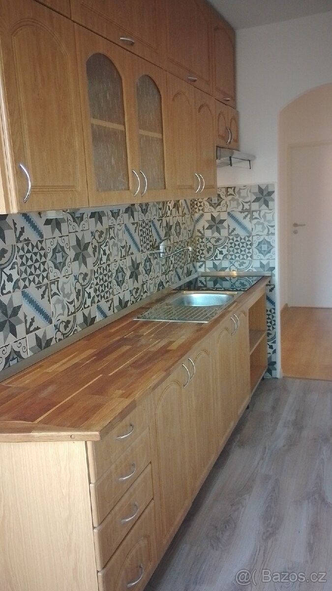 Byty, Lovosice, 410 02