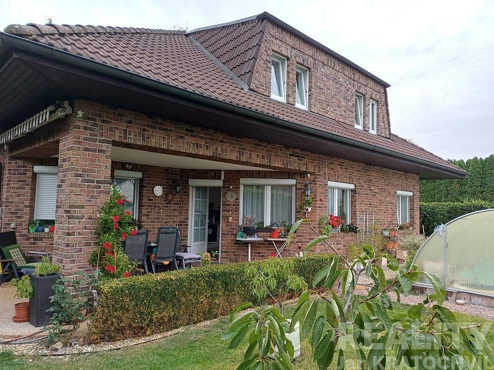 Rodinné domy, Jesenice, okres Praha-západ, Středočeský kraj, 320 m² - 2