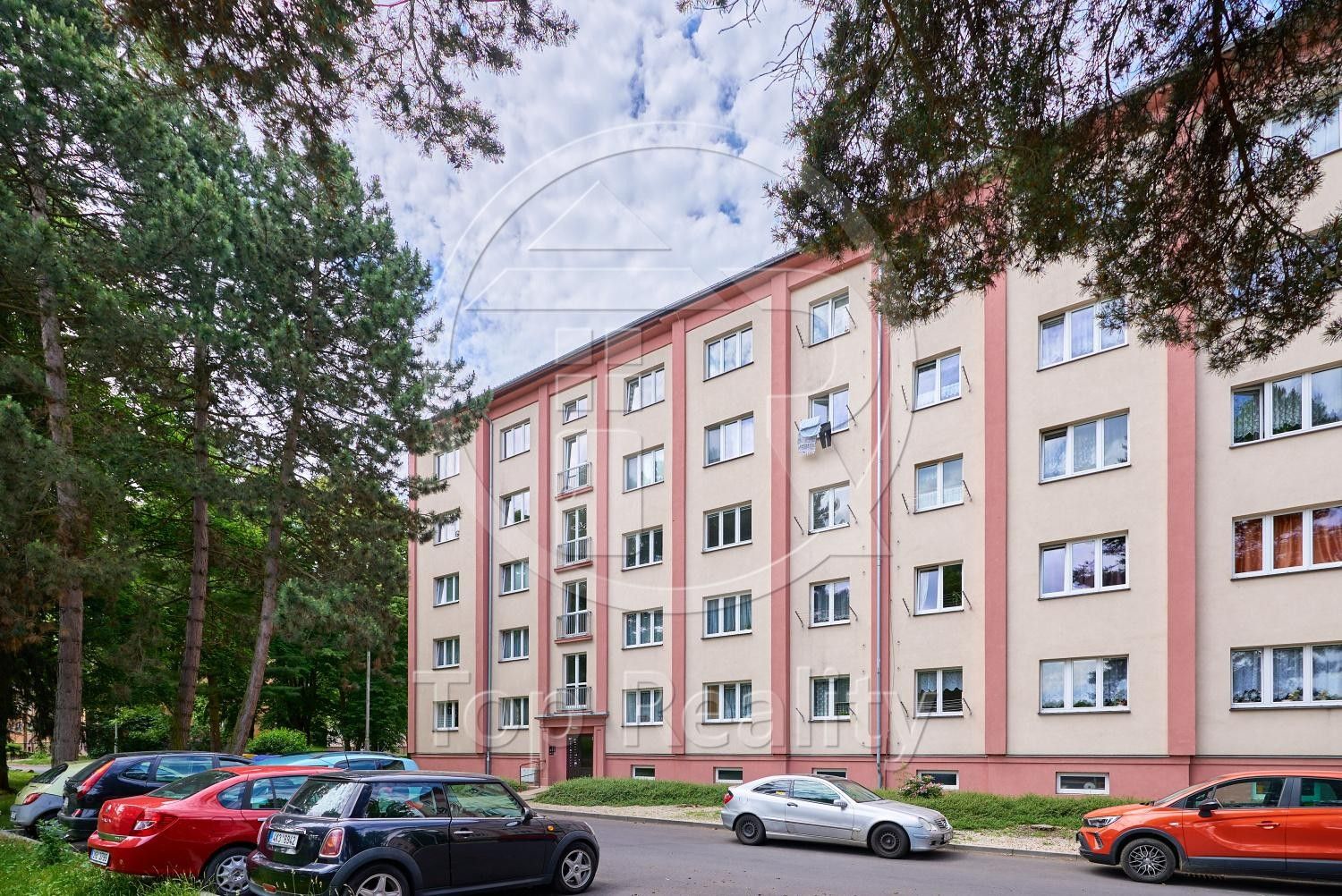 Prodej byt 2+1 - Karla Čapka, Sokolov, 66 m²