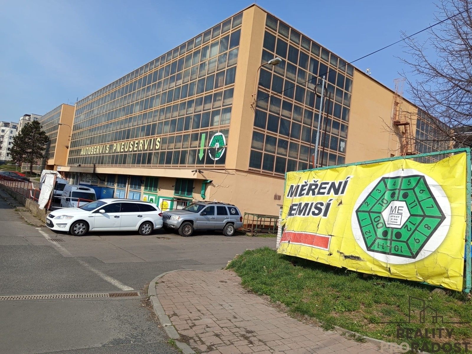 Ostatní, Lovosická, Praha Střížkov, 18 m² - 1
