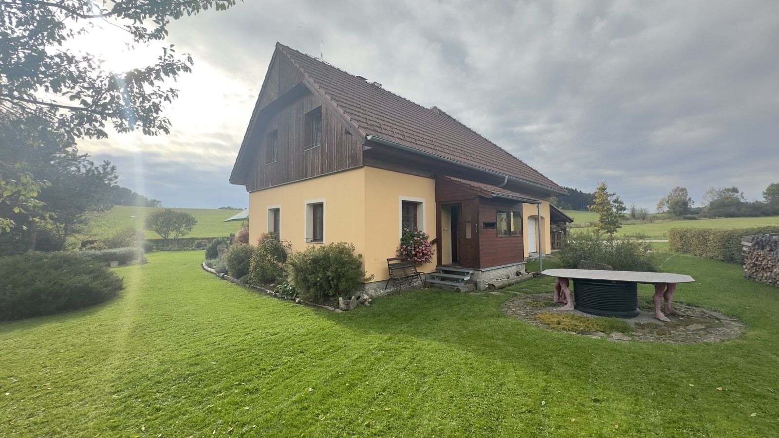 Prodej rodinný dům - Kájov Lazec, 160 m² - 5
