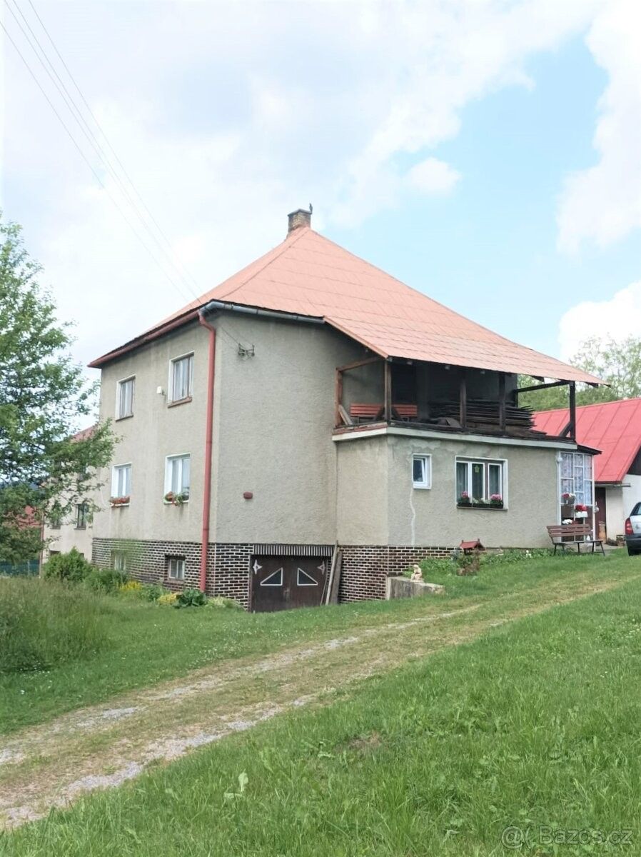 Prodej dům - Slovensko, 987 65, 1 918 m²
