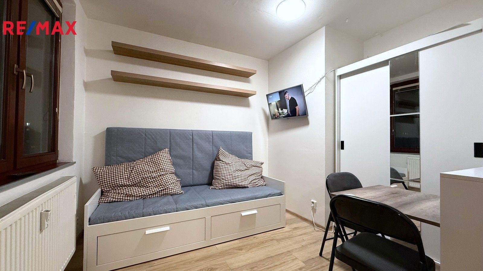 1+kk, Dunická 3142, Praha, 20 m²