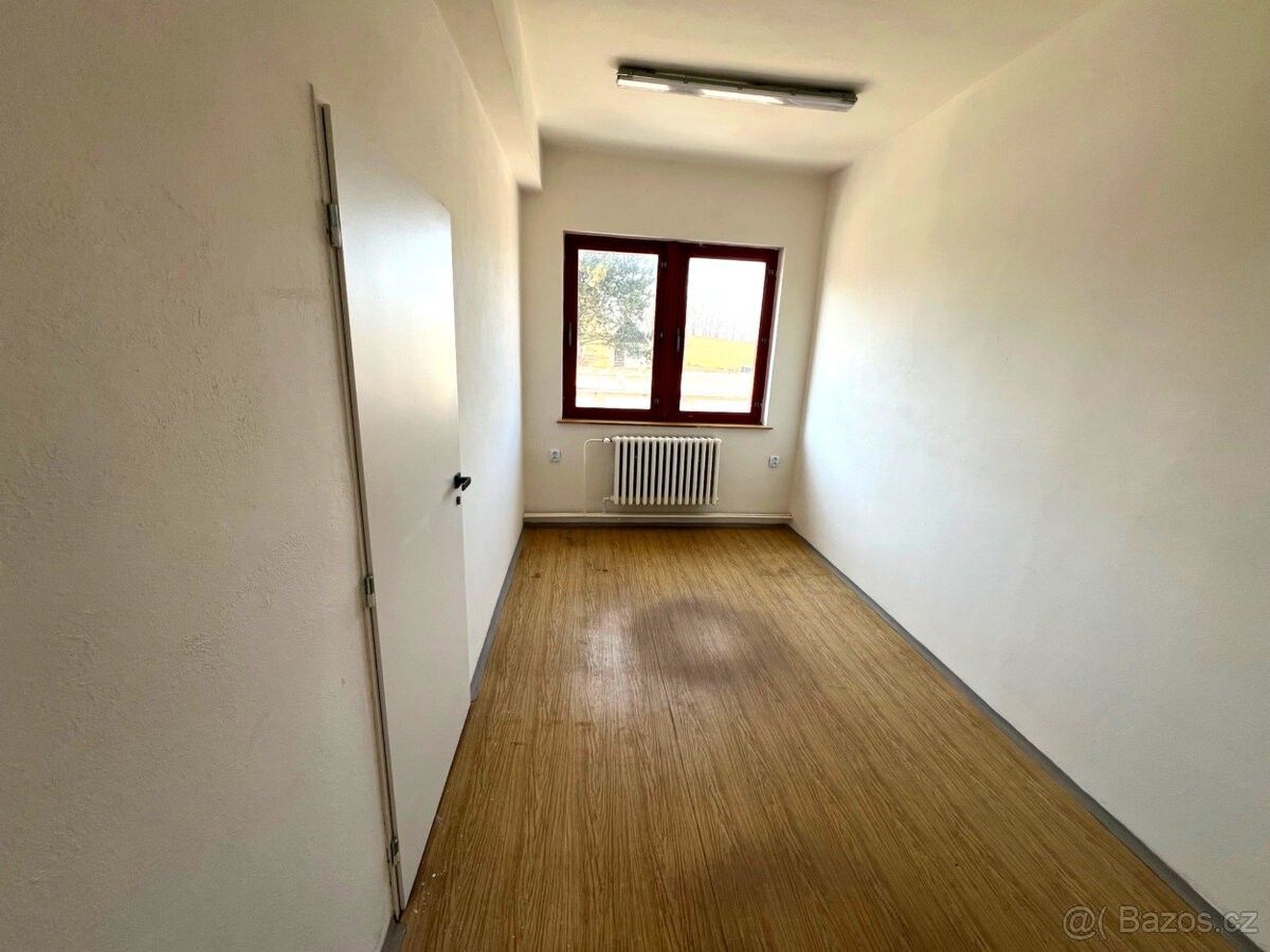 Kancelář · Uničov, 783 91 - 3