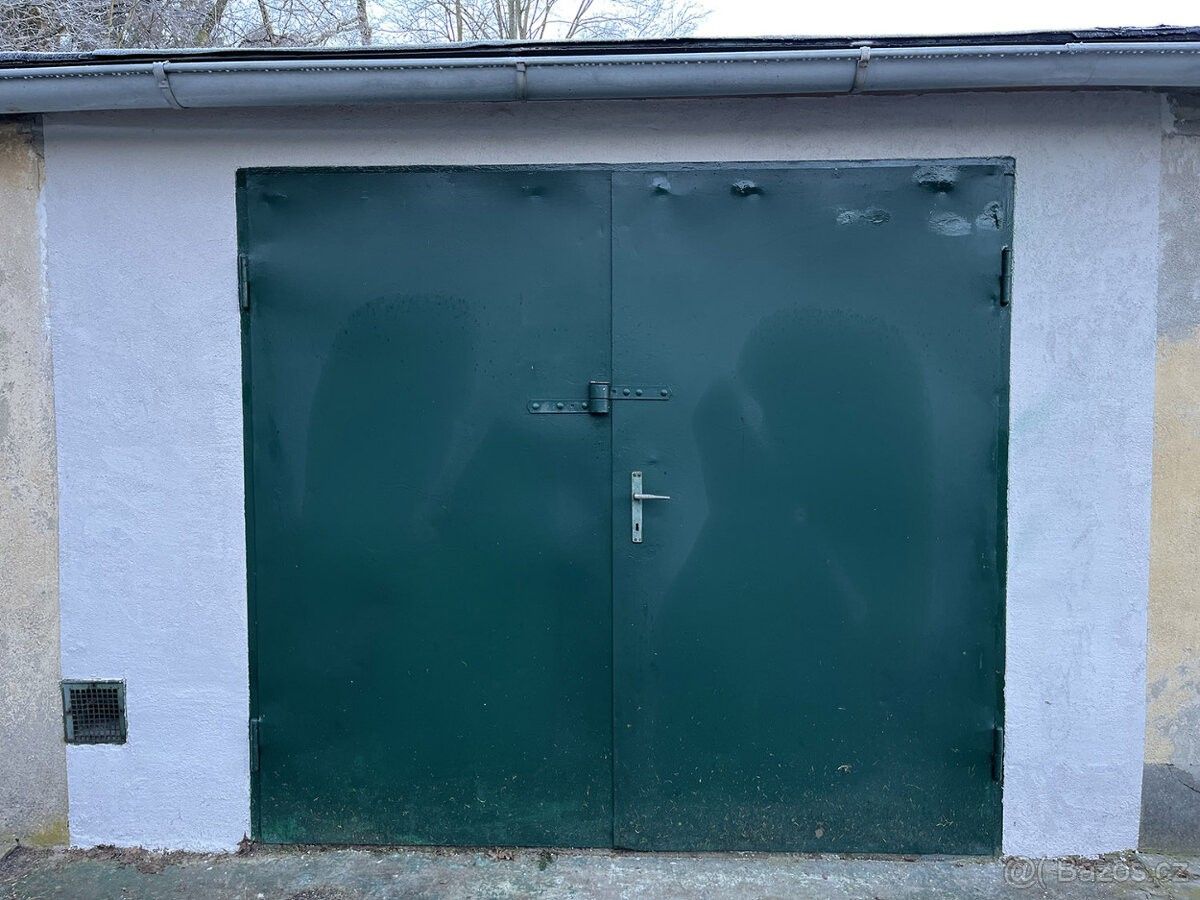 Garáže, Liberec, 460 15