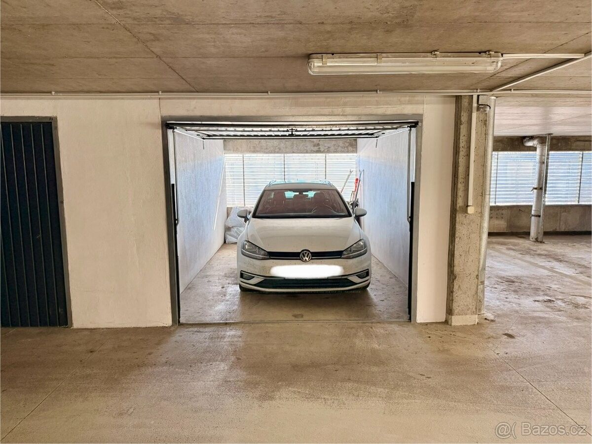 Garáže, Liberec, 460 07