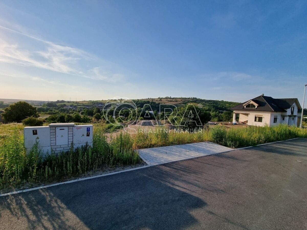 Prodej pozemek pro bydlení - Mikovice, Kralupy nad Vltavou, 1 m²