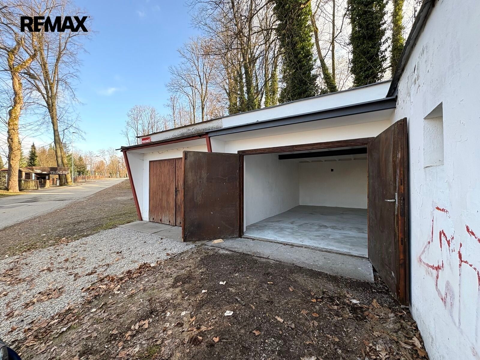 Garáže, Vimperk, 21 m² - 1