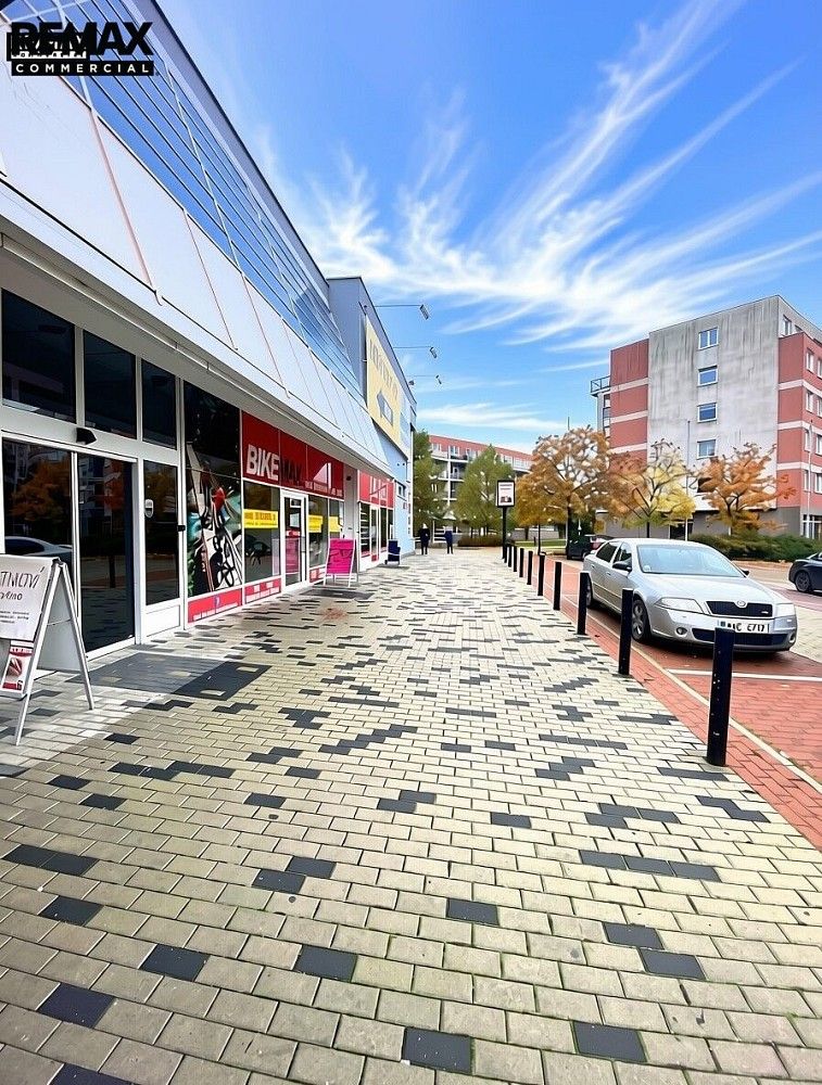 Obchodní prostory · 151 m² · Praha - Černý Most, okres Praha 14, Hlavní město Praha - 4