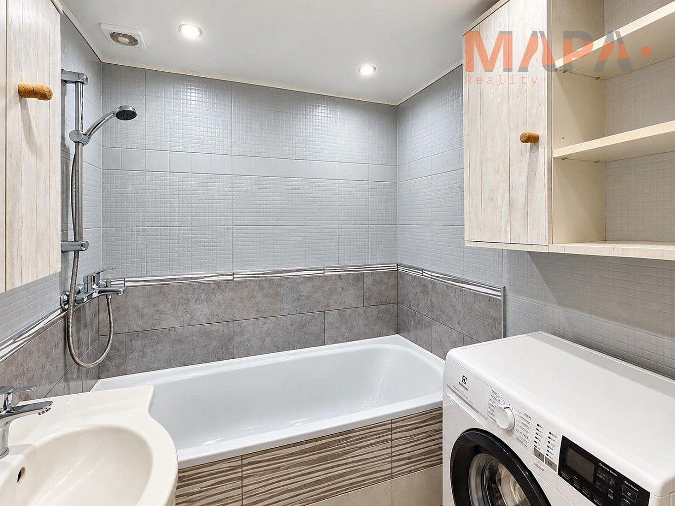 Byt 2+1 · 60 m² · Na Borku, Jirkov, okres Chomutov - 3