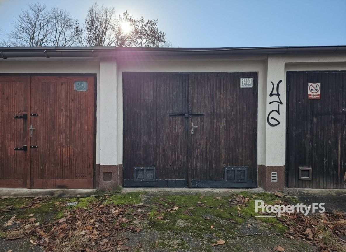 Garáže, Jana Zajíce, Ústí nad Labem, 18 m²