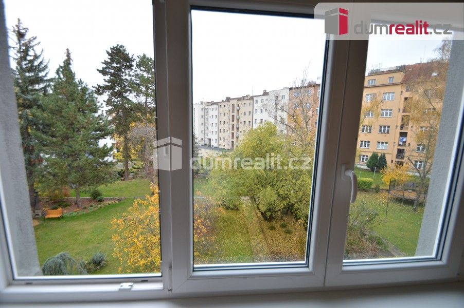 Byt 2+kk · 67 m² · Na Dionysce, Praha - 3