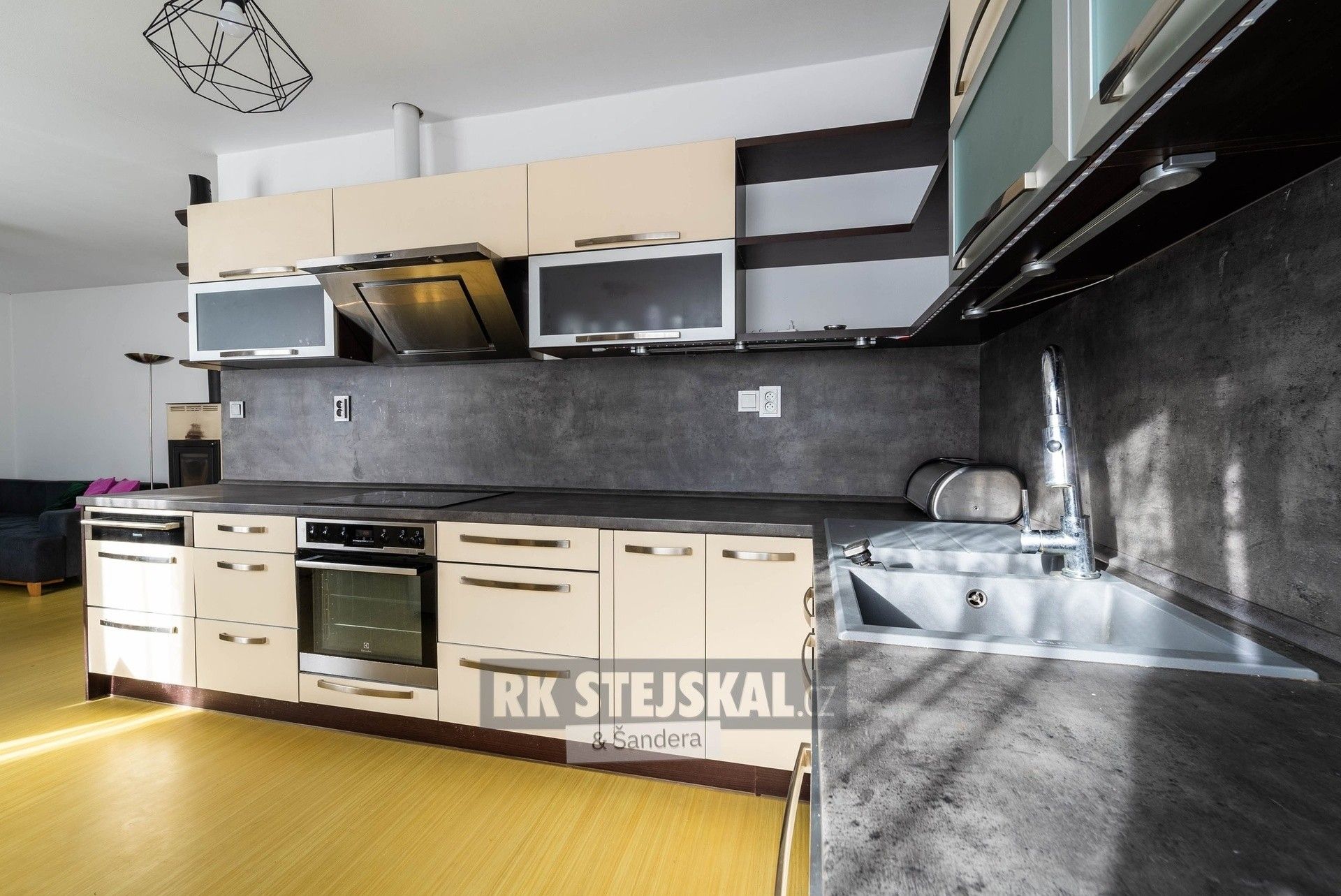 Pronájem byt 3+kk - U Sudárny, Hluboká nad Vltavou, 69 m²