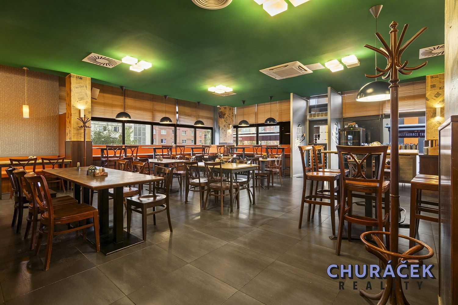 Restaurace · 378 m² · Praha - Troja, okres Praha 8, Hlavní město Praha - 4