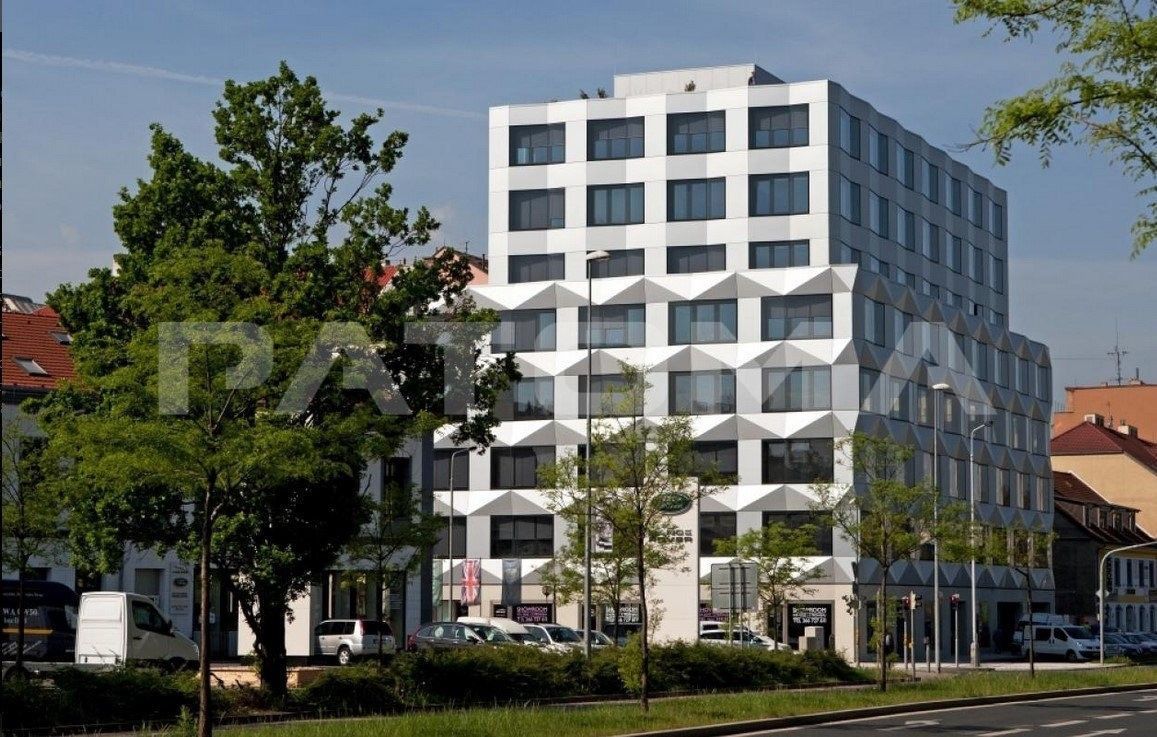 Pronájem kancelář - Pobřežní, Praha, 458 m²