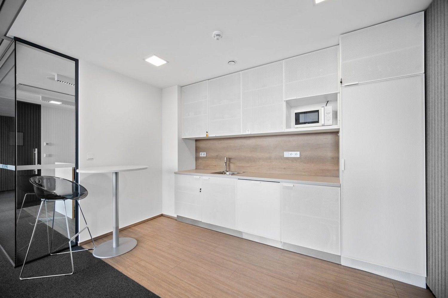 Pronájem kancelář - Praha, 673 m² - 5