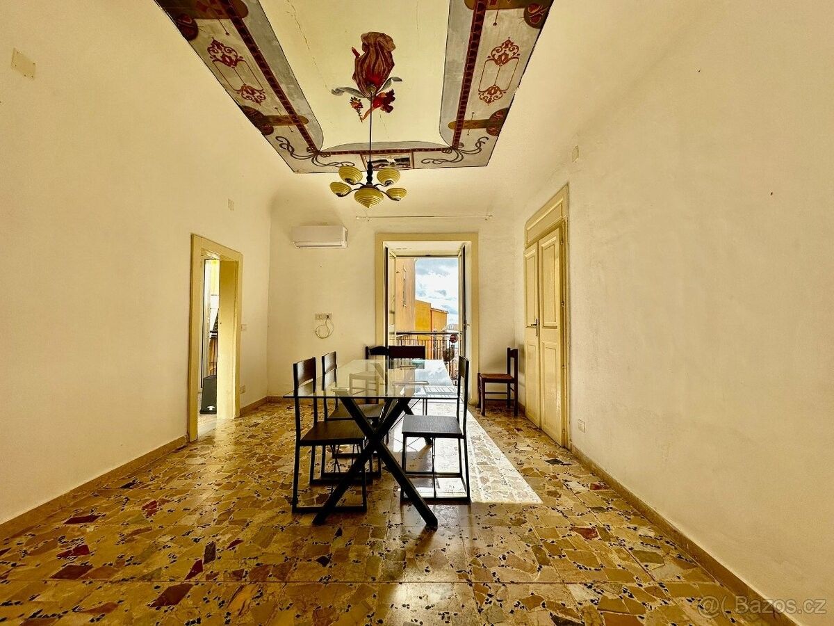 Byty, 987 66, Zahraničí