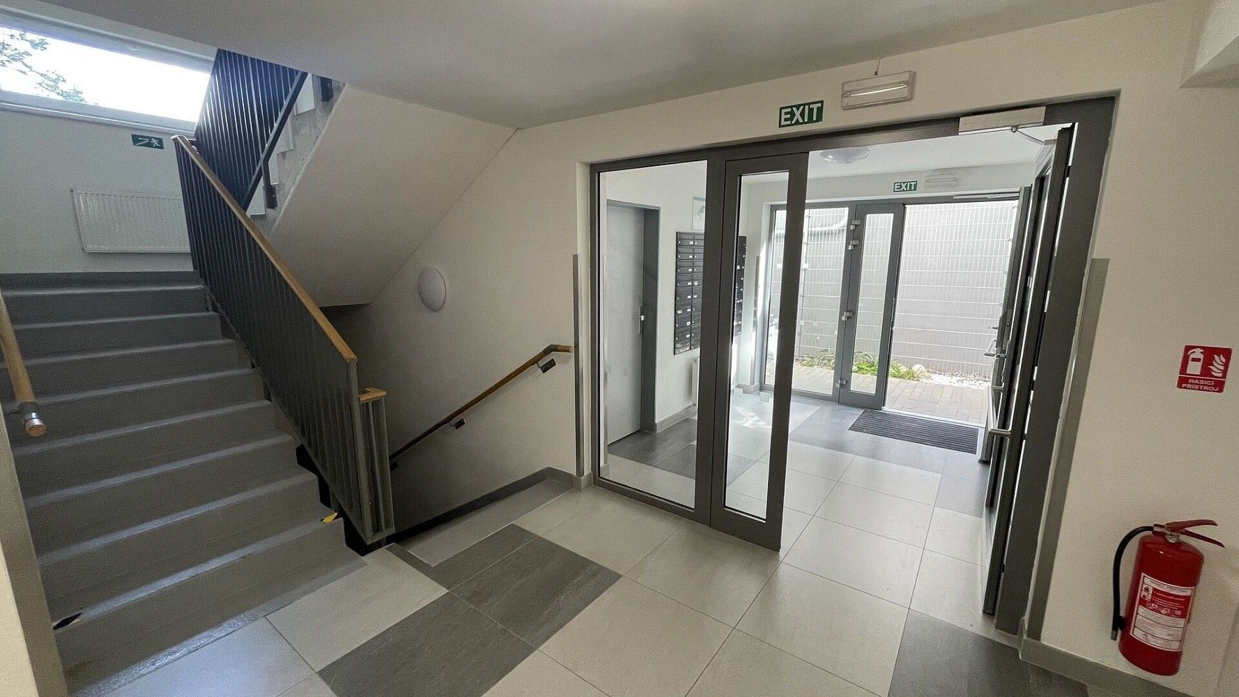 Byt 1+kk · 37 m² · Praha - Hostivař, okres Praha 15, Hlavní město Praha - 3