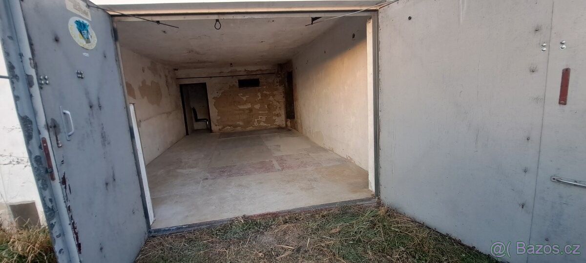 Garáže, Dobrá, 739 51 - 2