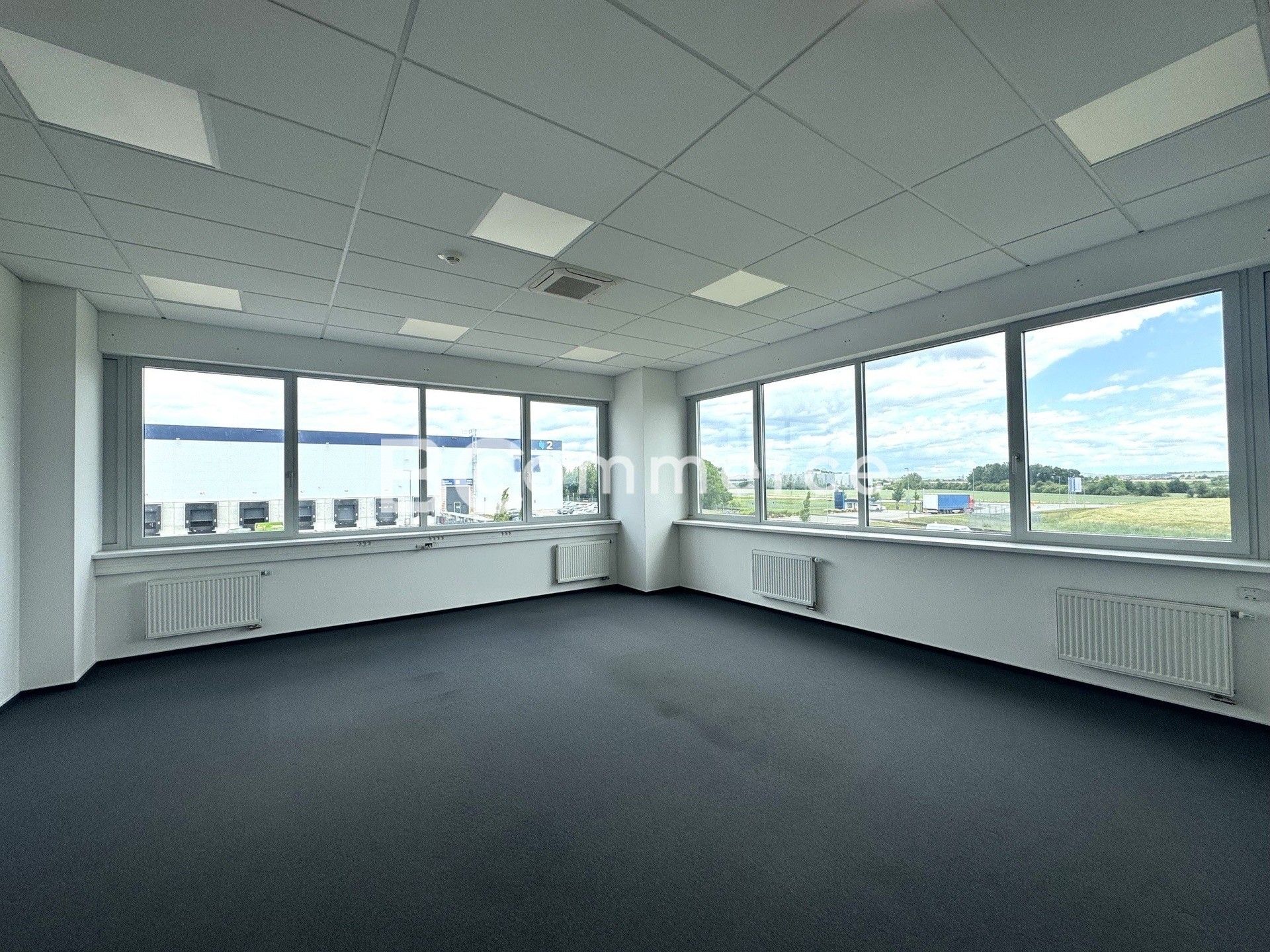 Kanceláře, Letiště Brno-Tuřany, Brno, 300 m² - 1