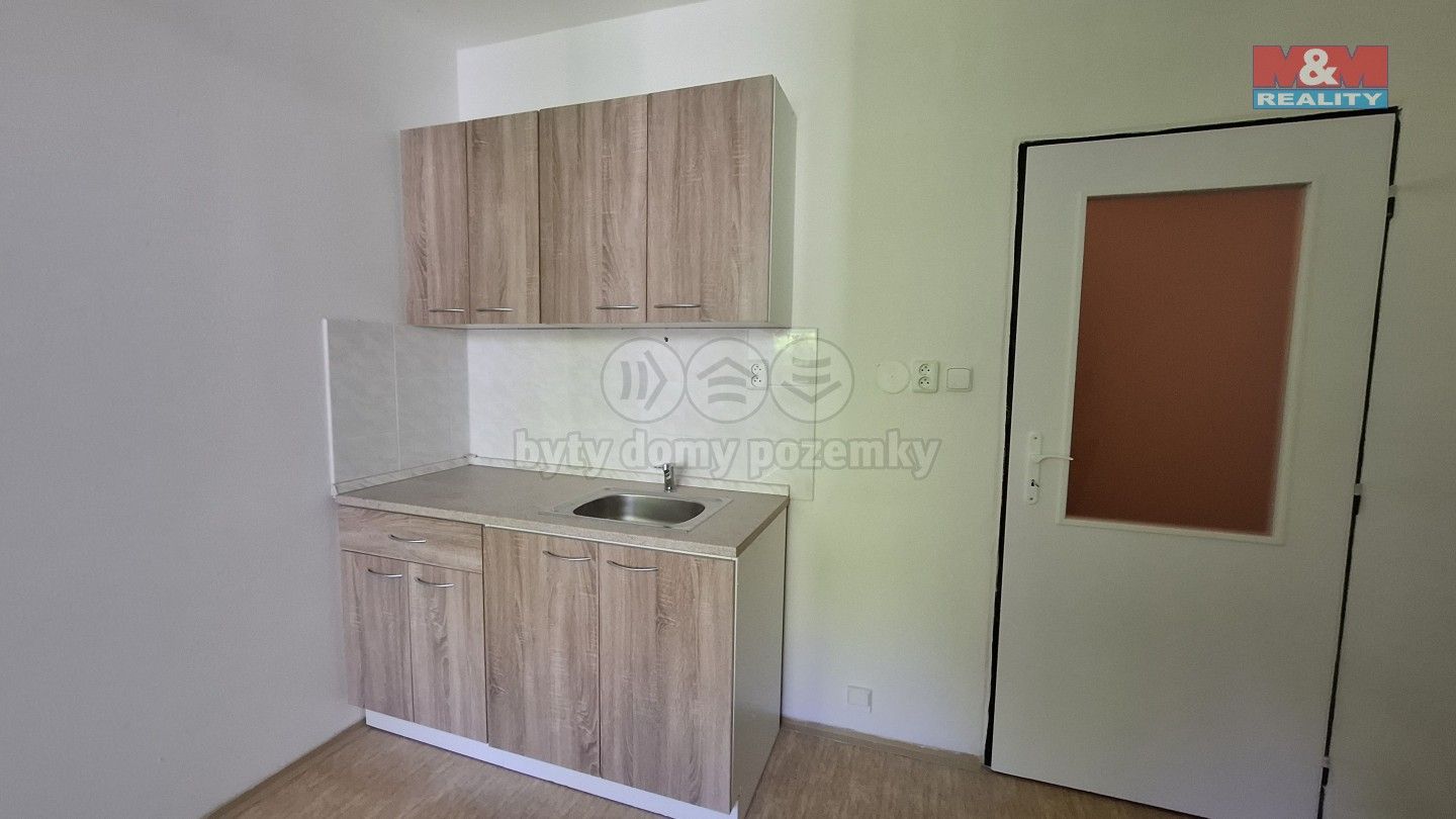 Prodej byt 1+kk - Lesní, Rožnov pod Radhoštěm, 16 m²