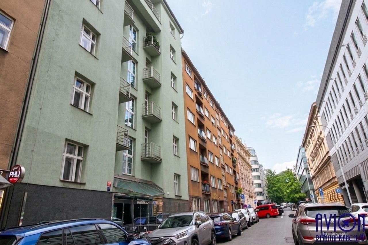 Kancelář · 31 m² · Bozděchova, Praha - 4
