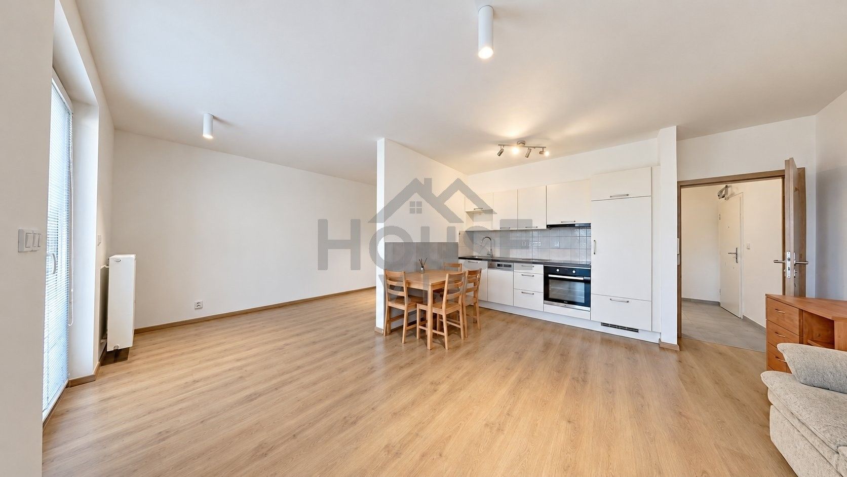 Prodej byt 1+kk - U Hrubých, Vestec, 54 m² - 5
