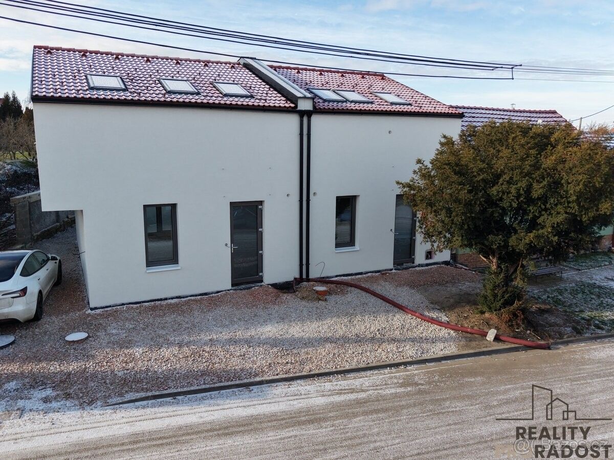 Rodinné domy, Prušánky, 696 21