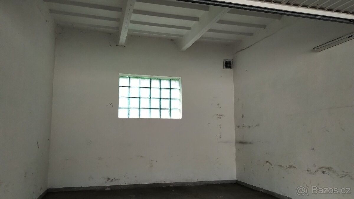 Pronájem garáž - Brušperk, 739 44