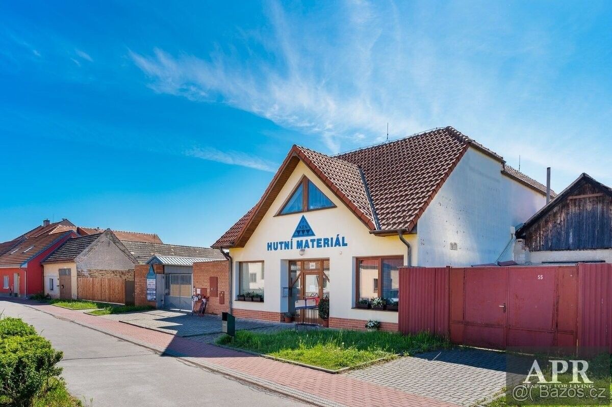 Rodinné domy, Veselí nad Moravou, 698 01 - 1
