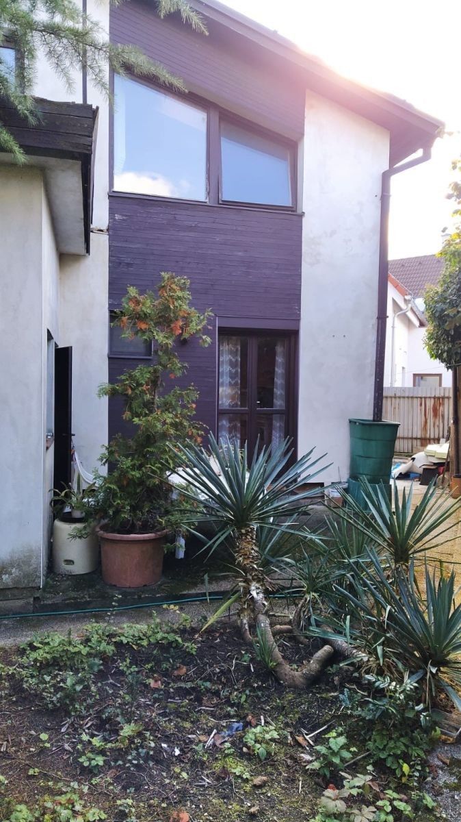 Rodinný dům · 215 m² · Husova, Zeleneč - Zeleneč, Středočeský kraj - 4