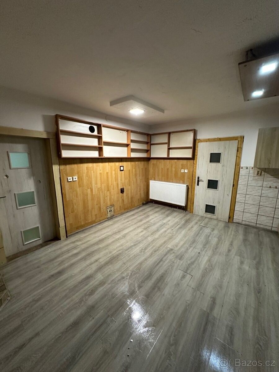 Prodej rodinný dům - Stachy, 384 73