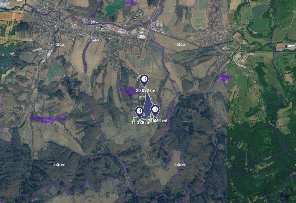 Lesy, Lípa, 2 300 m² - 2
