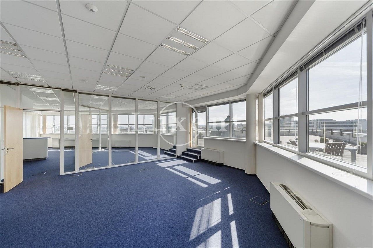 Kancelář · 303 m² · Praha - Nusle, okres Praha 4, Hlavní město Praha - 3