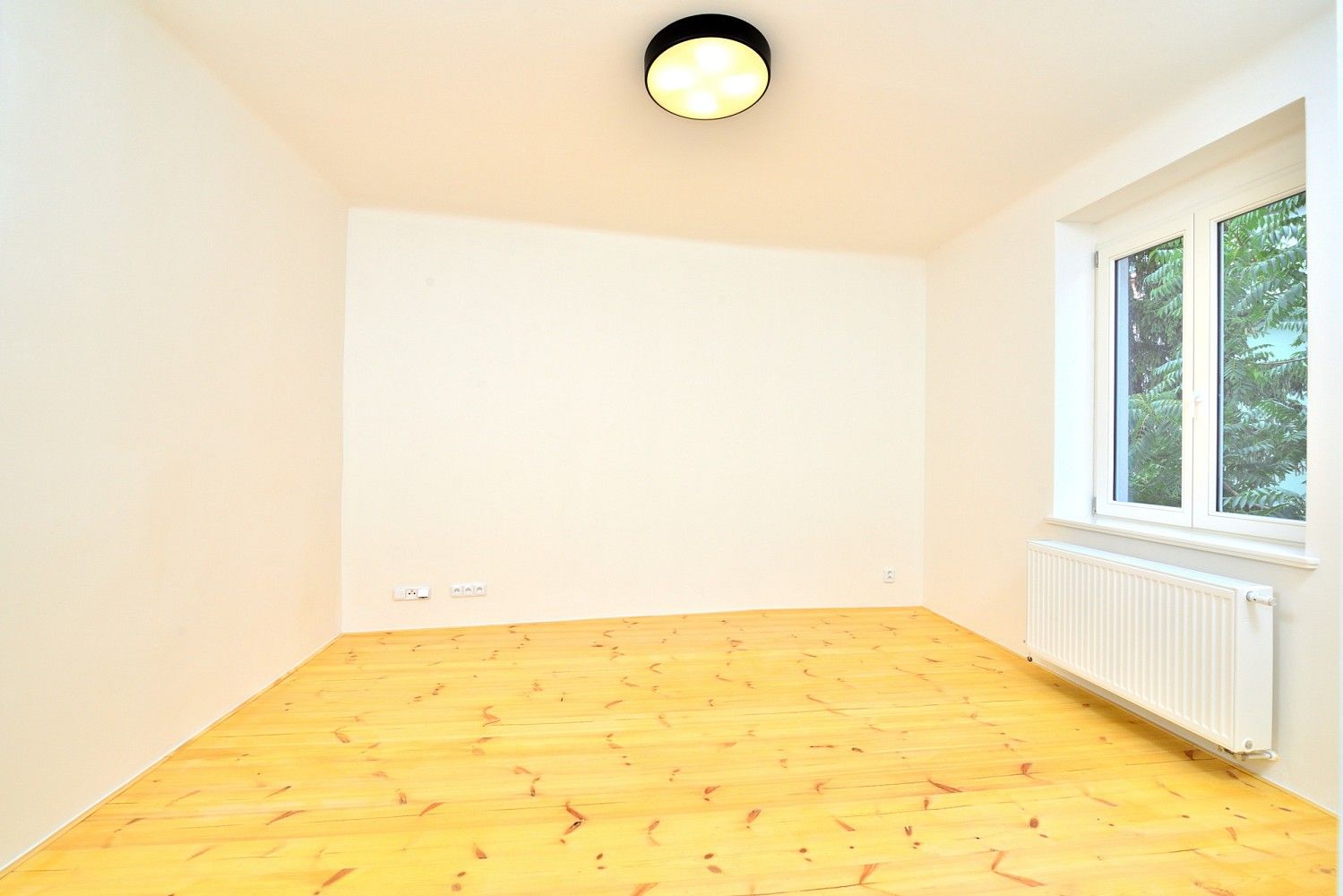 Byt 3+kk · 82 m² · Praha - Kobylisy, okres Praha 8, Hlavní město Praha - 3