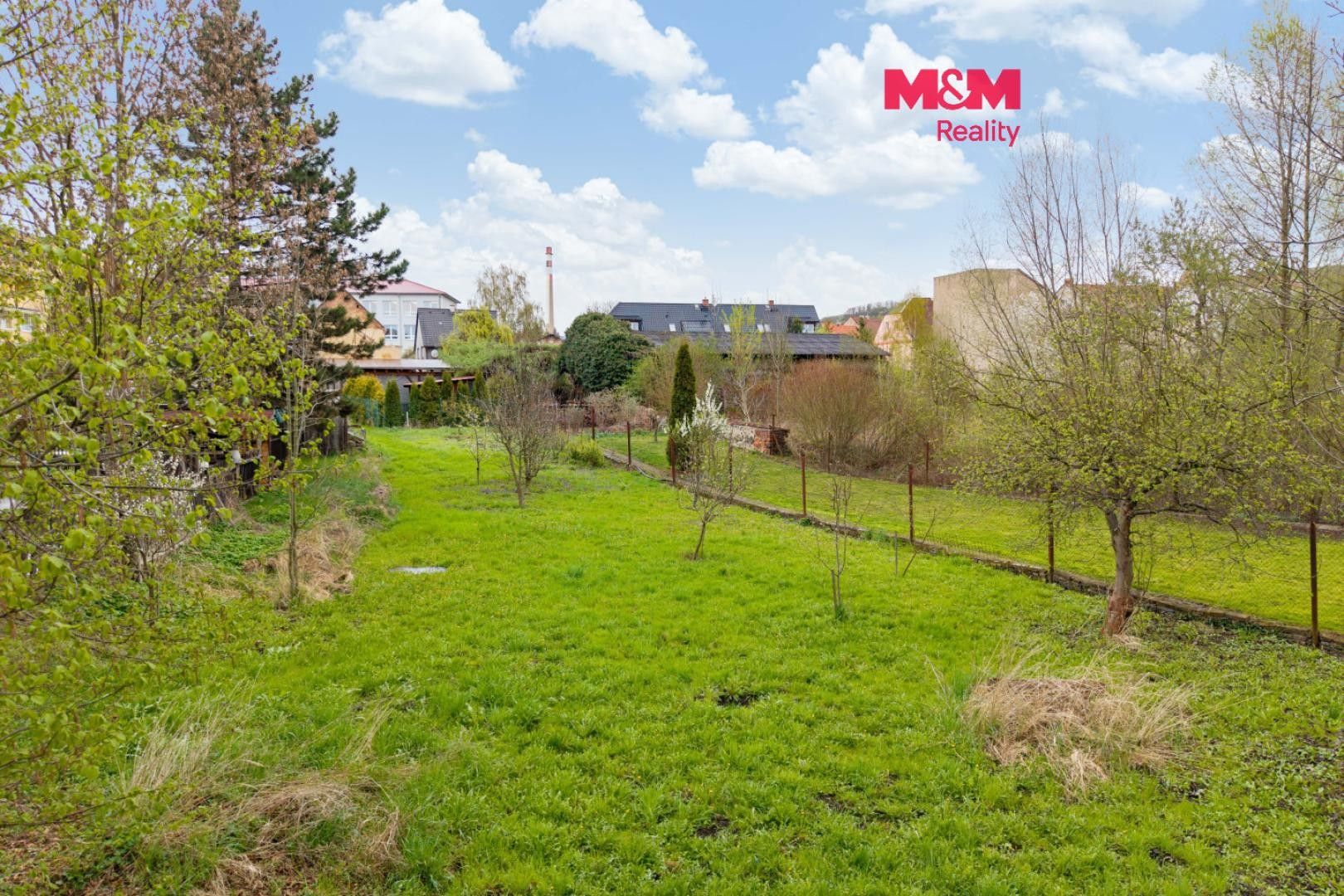 Zahrada, 1 050 m²