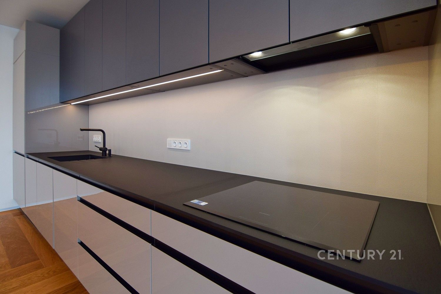 Byt 3+kk · 100 m² · Praha, Hlavní město Praha - 3