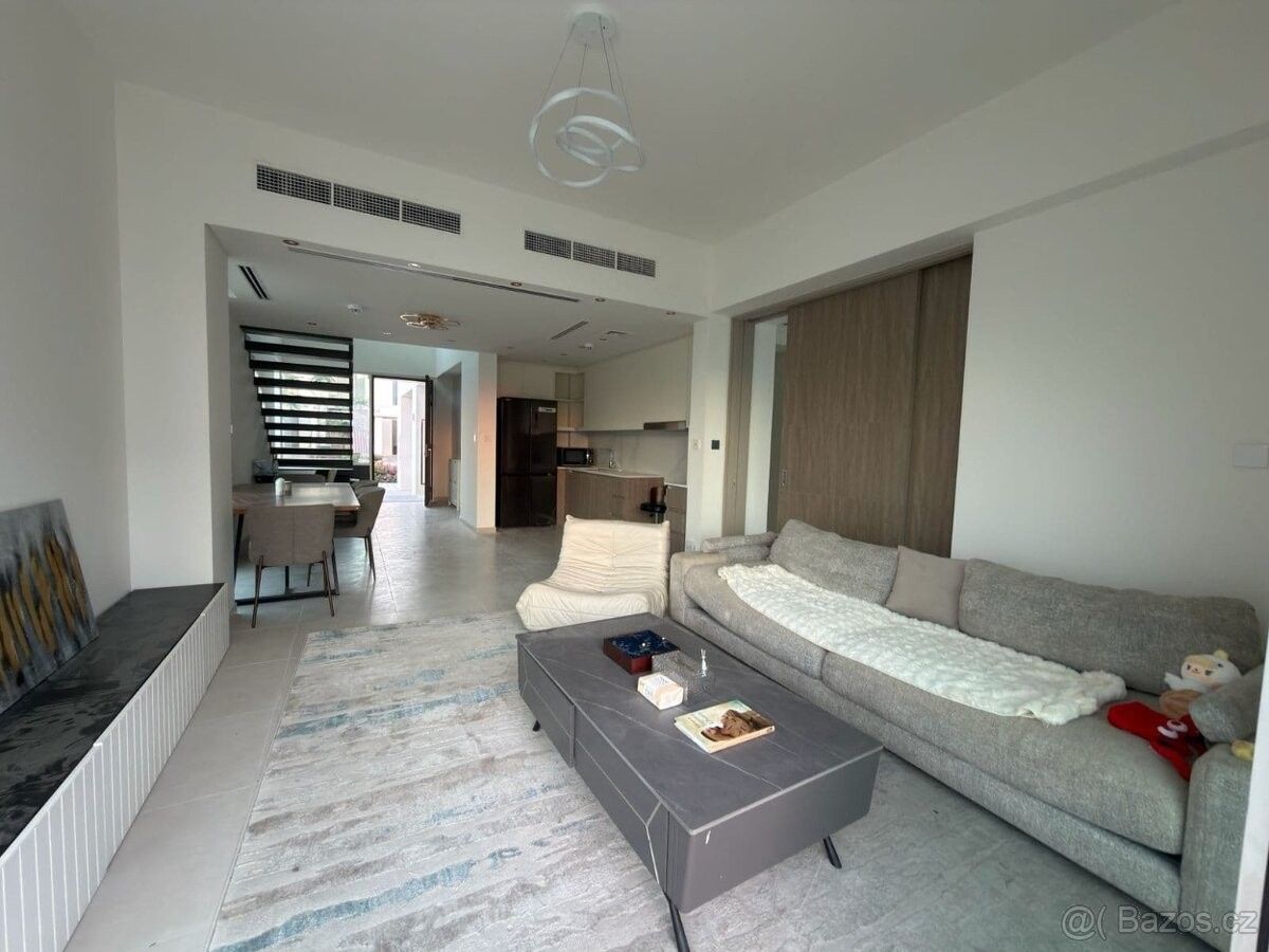 Prodej byt - 987 66, Zahraničí