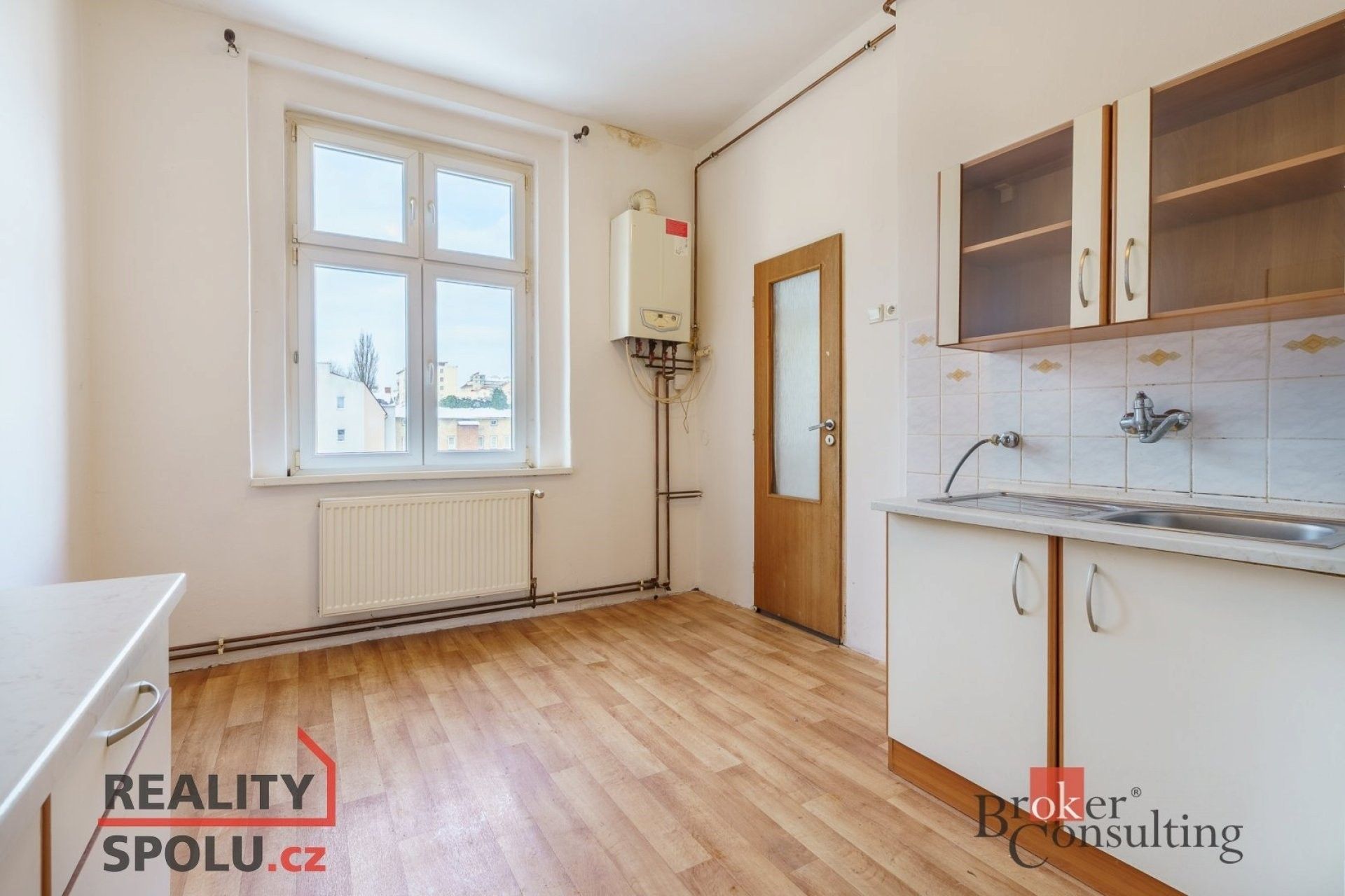 Pronájem byt 2+1 - Lad. Koubka, Karlovy Vary, 54 m²