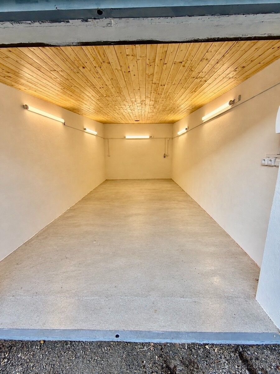 Garáže, Havířov, 736 01 - 2
