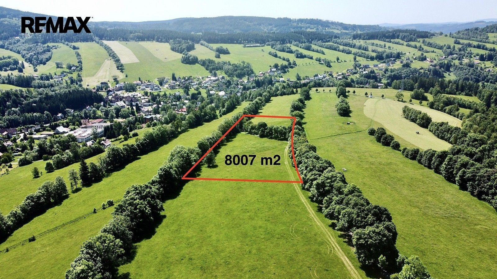 Louka, 8 007 m²