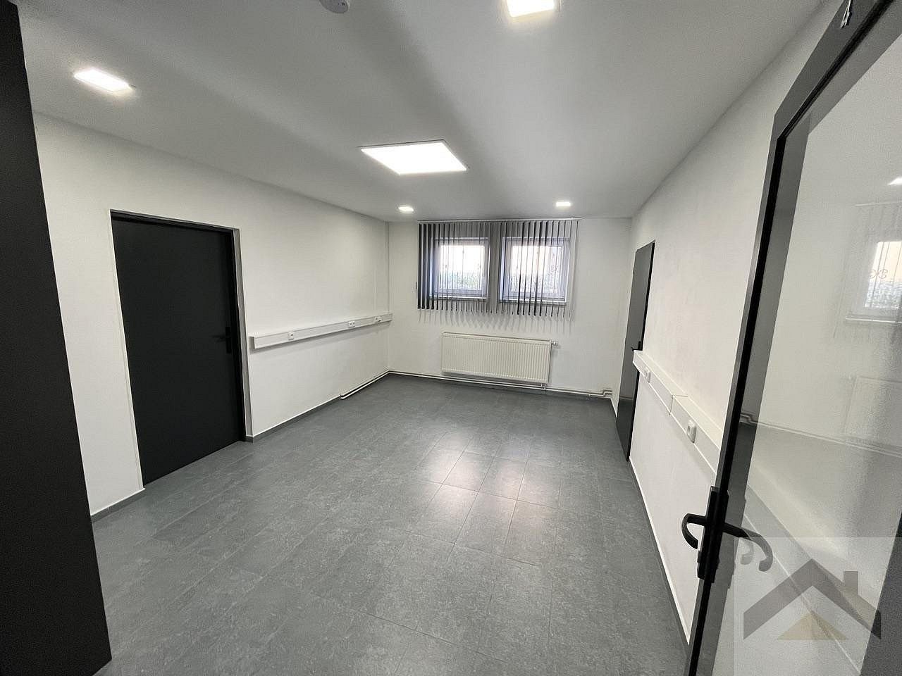 Kanceláře, Družstevní, Letovice, okres Blansko, 36 m² - 1