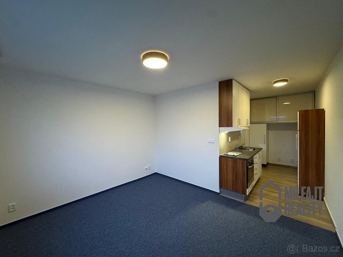Pronájem byt - Jablonec nad Nisou, 466 01