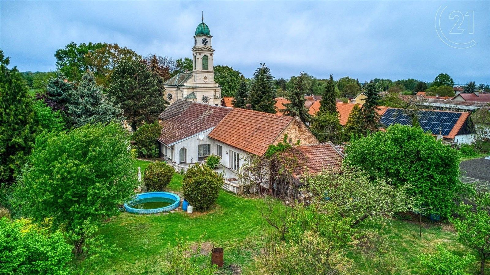 Rodinné domy, Husova, Libice nad Cidlinou, 243 m²