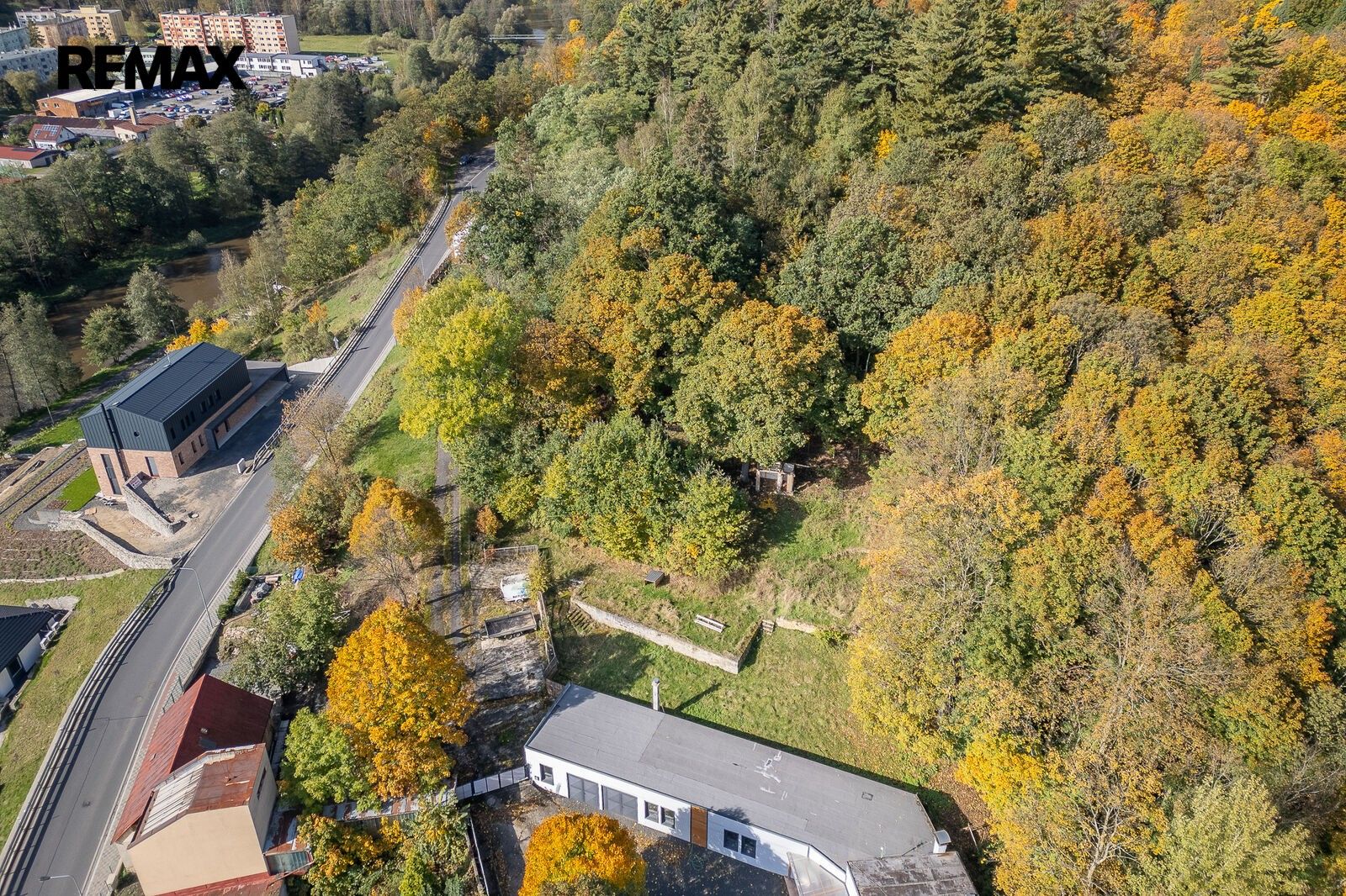 Pozemek pro bydlení · 1 138 m² · Nádražní  , Loket - 4