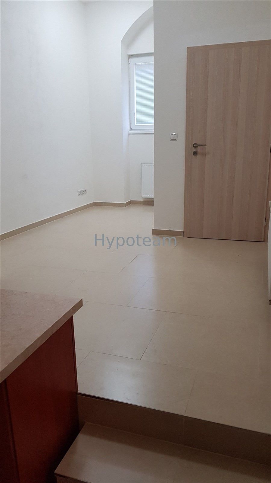 Pronájem byt 2+kk - Jateční, Ústí nad Labem, 45 m²