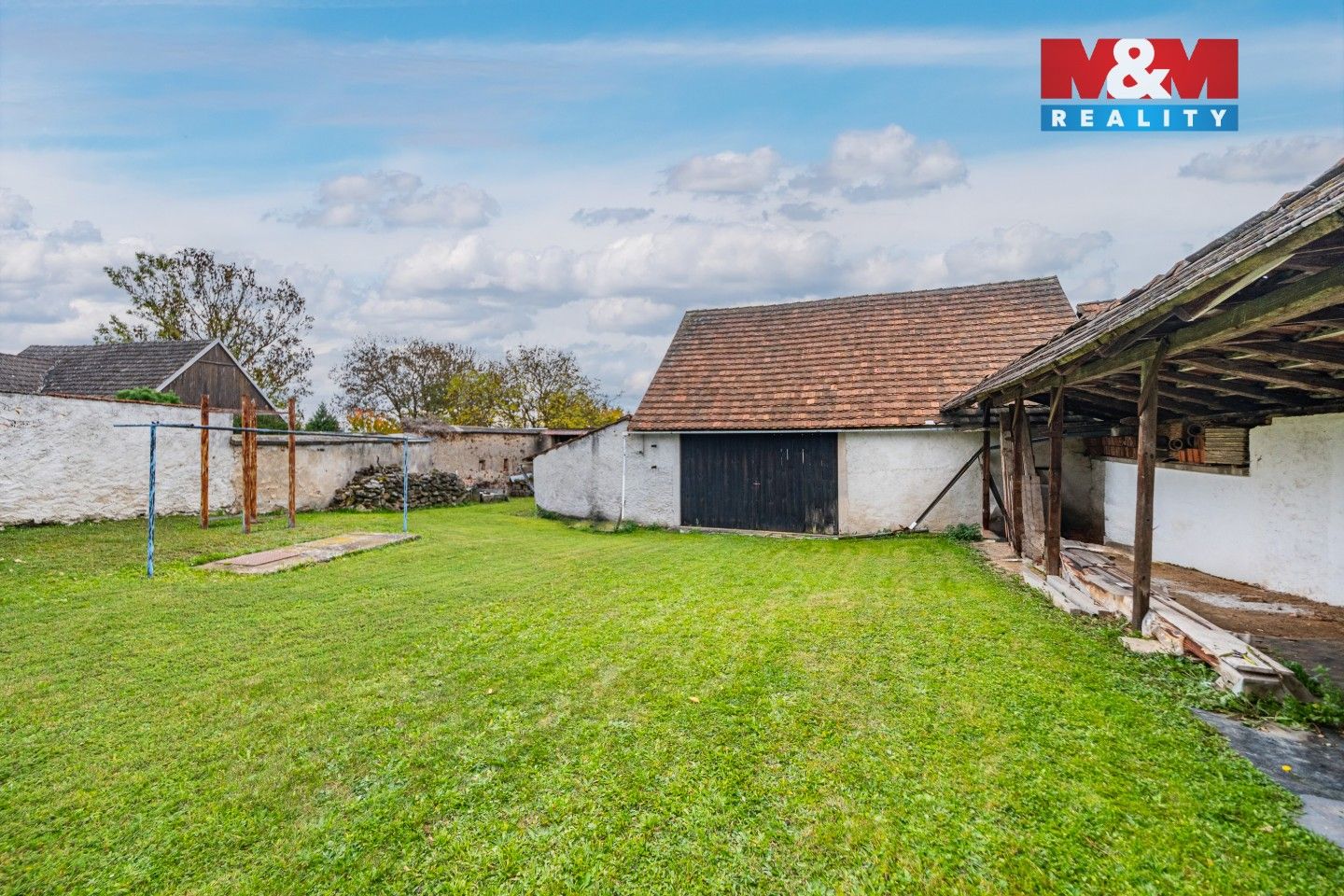 Prodej rodinný dům - Hvožďany, Bechyně, 230 m²